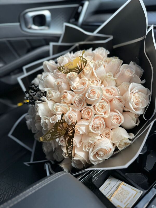100 Rose Gift Wrapped
