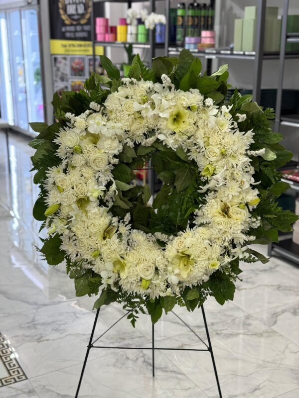 Round Wreath - Image 8