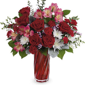 TELEFLORA’S SWIRLING SPLENDER BOUQUET