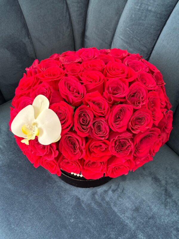 100 Roses Box - Image 2
